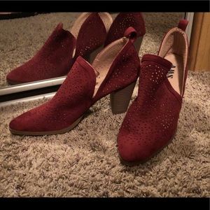 Maroon Design Booties AMS